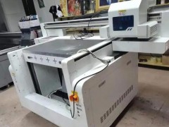 uv平板打印機打印金屬材質(zhì)的四大優(yōu)勢